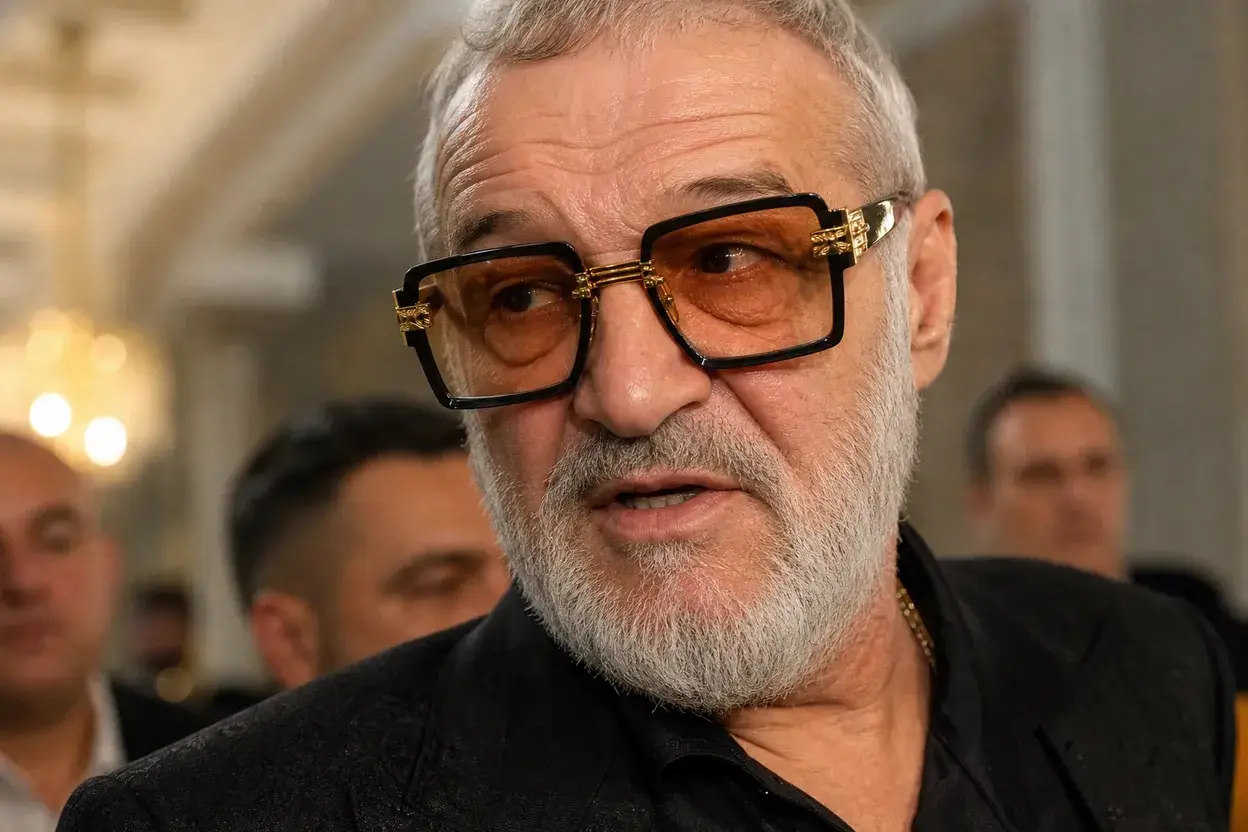 Becali, singur la Cotroceni după slujbă
