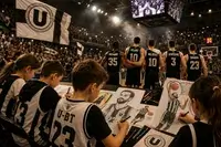 Copiii desenează vedetele U-BT înaintea finalei cu Oradea