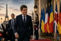Nicușor Dan a ajuns la Paris pentru reuniunea „Coaliției de Voință”