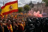 Zeci de mii de oameni cer demisia premierului Spaniei
