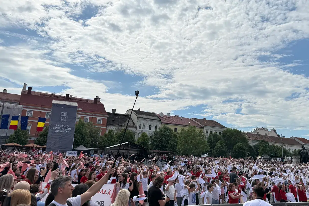996 de copii aduc pacea la Zilele Clujului