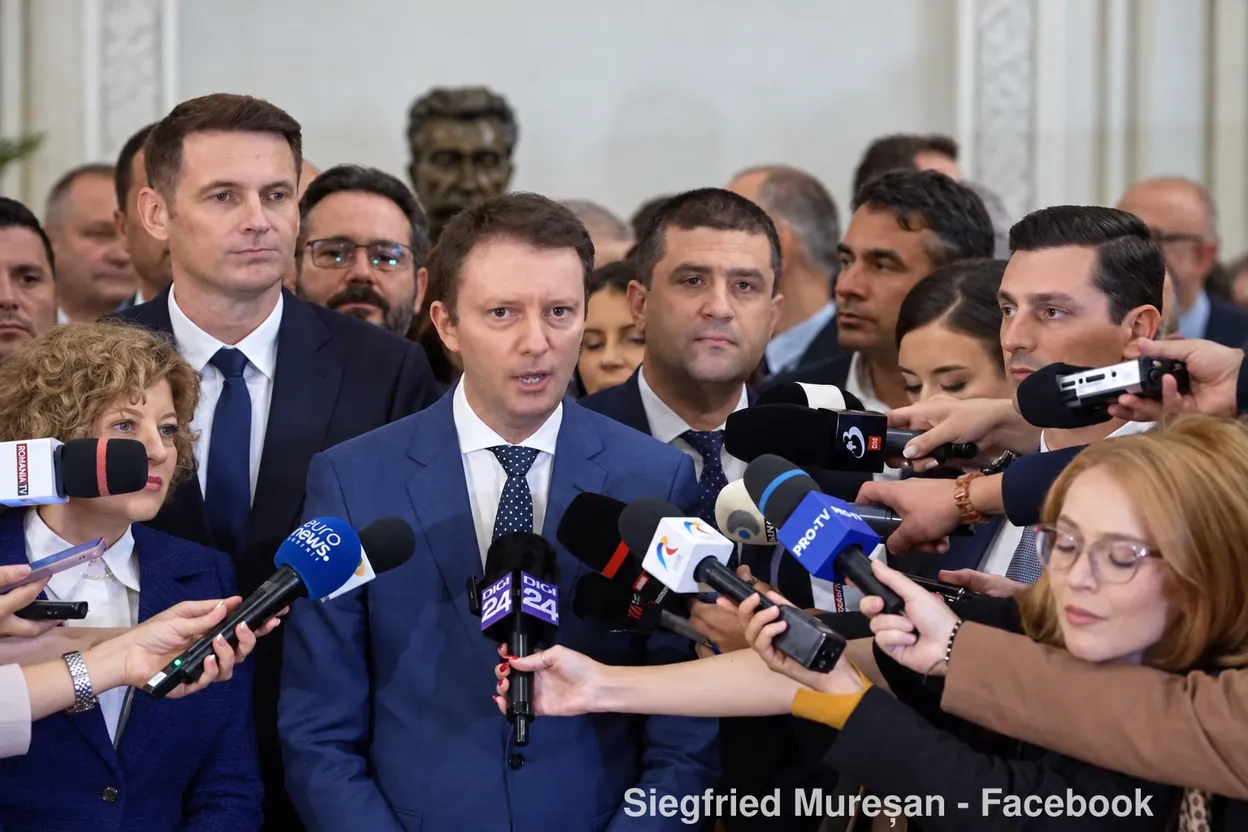 Guvernul Mureșan a picat la vot în Parlament