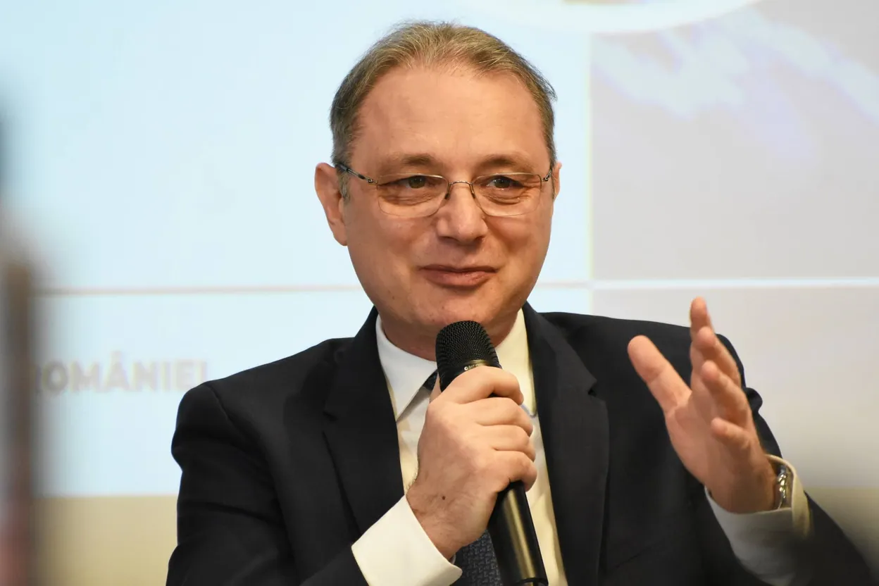 Luca Niculescu negociază joi cu PSD, PNL și UDMR