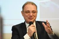 Luca Niculescu negociază joi cu PSD, PNL și UDMR
