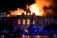 Primăria din Limoges, incendiată: statul promite reconstrucția